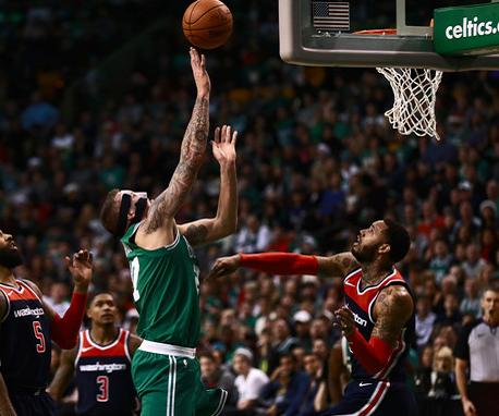  尼克斯末节崩盘惨遭76人完成大逆转