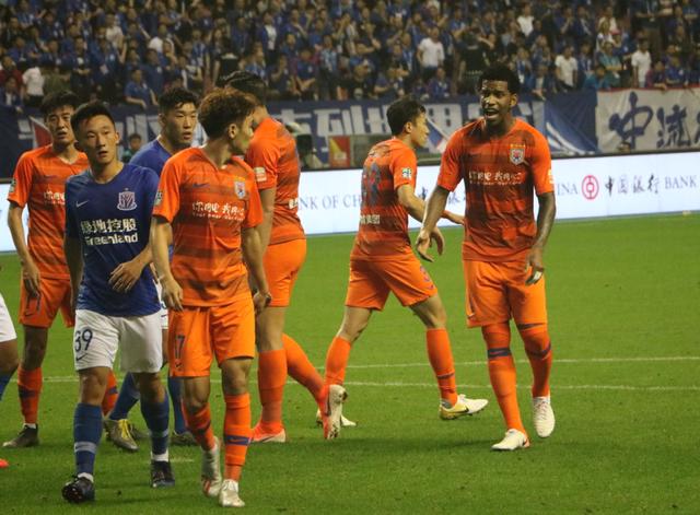  都灵锋线全面开花，多点开花击败保级对手收获关键三分